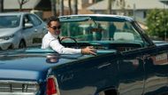 Mickey Haller is found with Sam's body in his car's trunk (Image Via Tudum By Netflix)